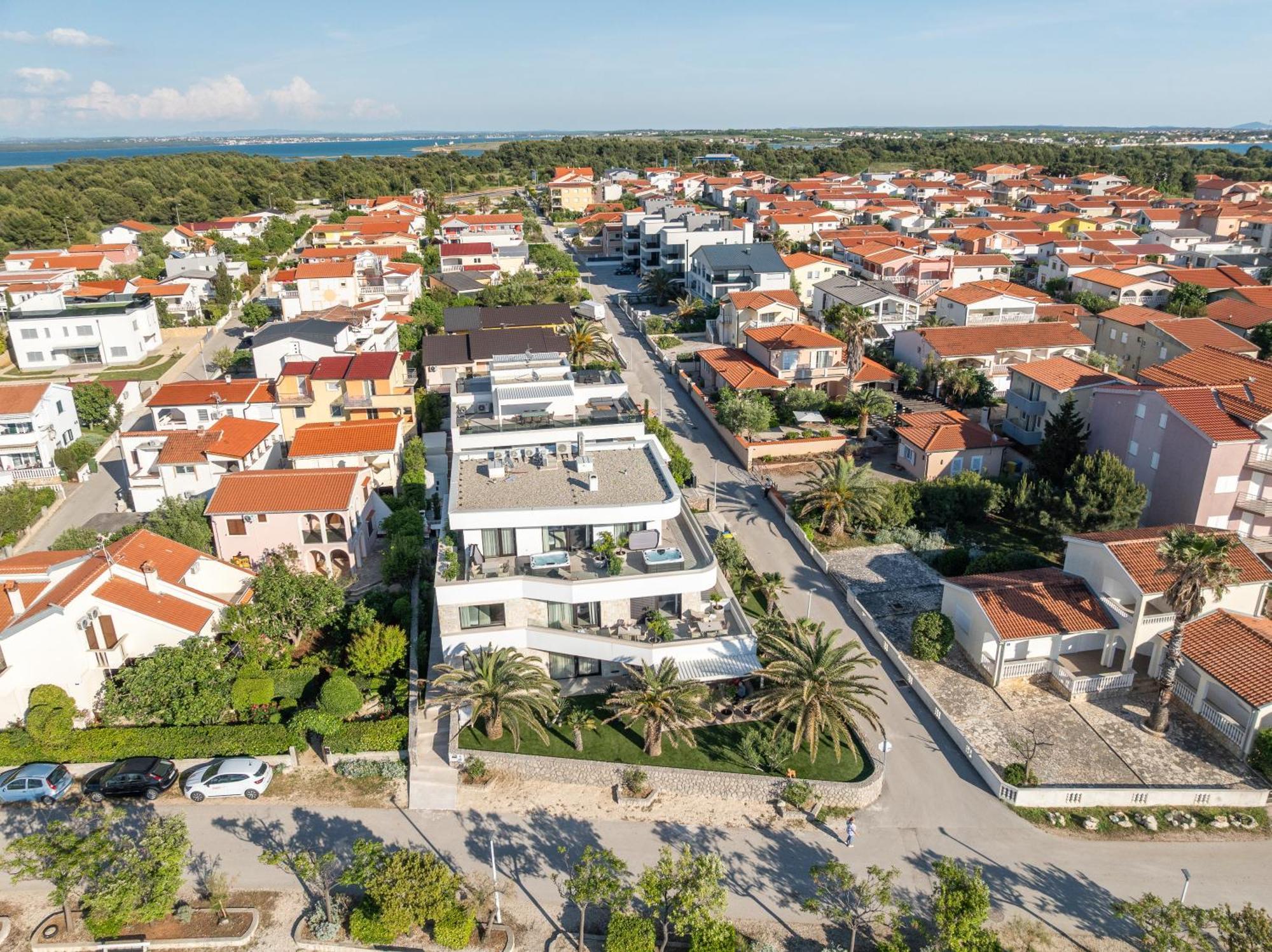 Apartments Dernaj Vir Εξωτερικό φωτογραφία